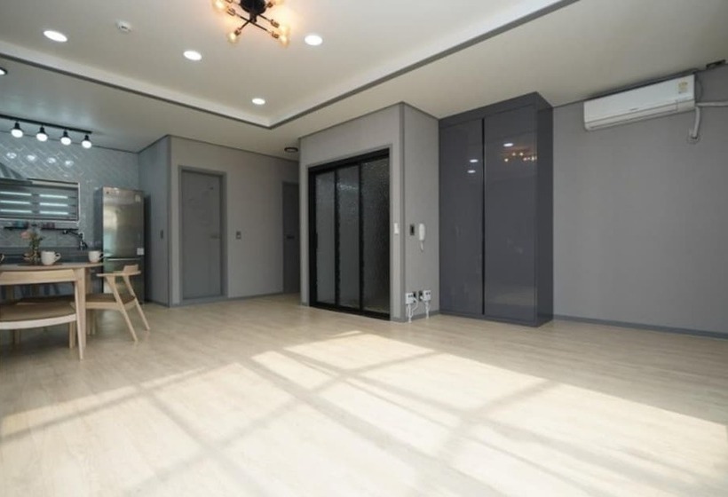 Hwaseong Travel Sketch Pension