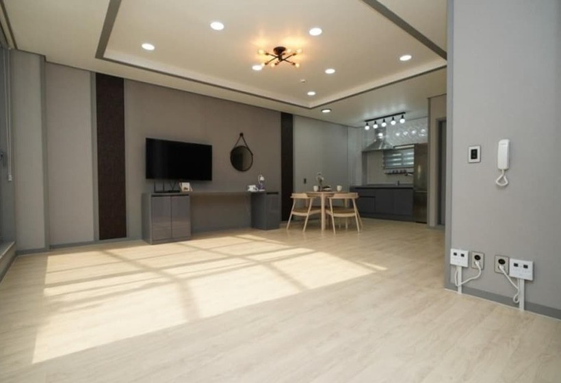 Hwaseong Travel Sketch Pension