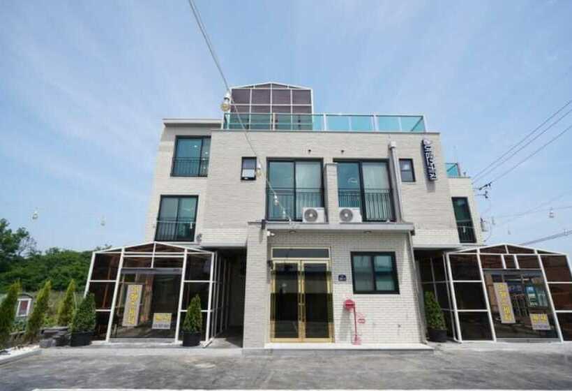 Hwaseong Travel Sketch Pension