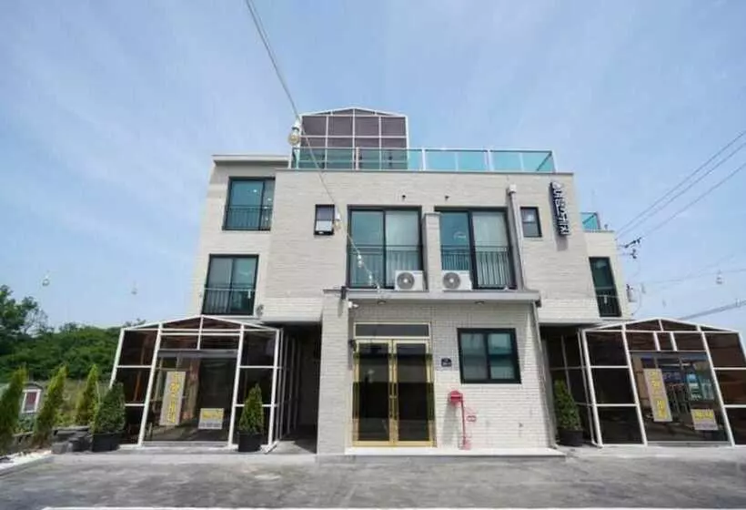 Hwaseong Travel Sketch Pension