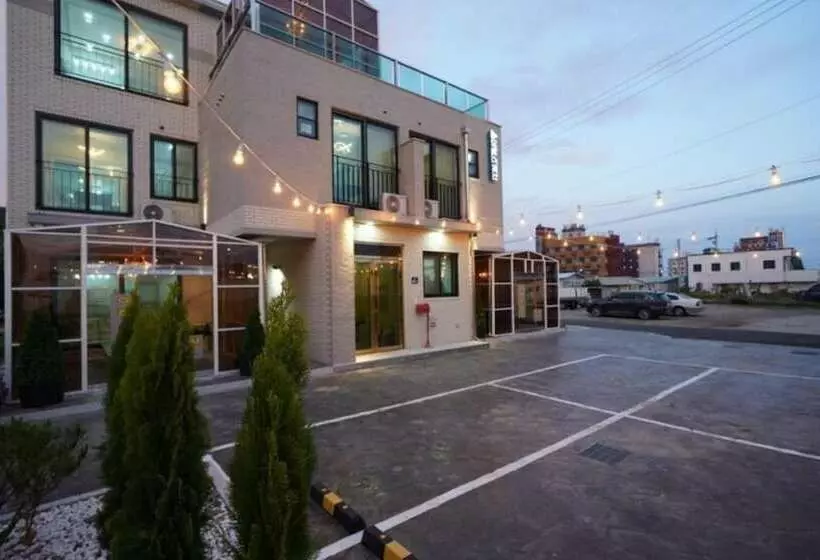 Hwaseong Travel Sketch Pension