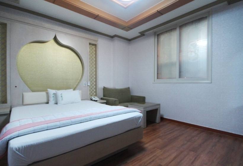 מוטל Andong Okdong King