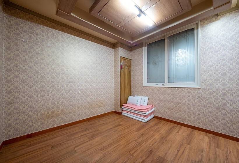 מוטל Andong Okdong King