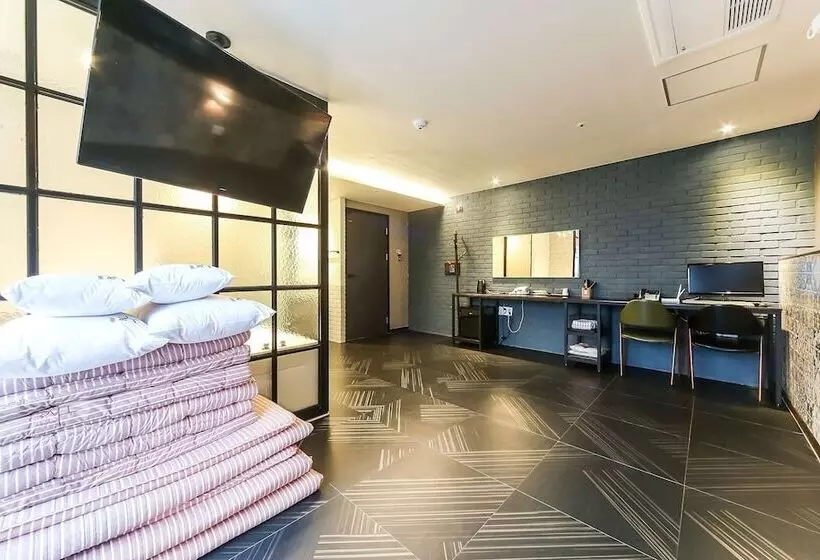 Motelli Geojedo Gohyeon The