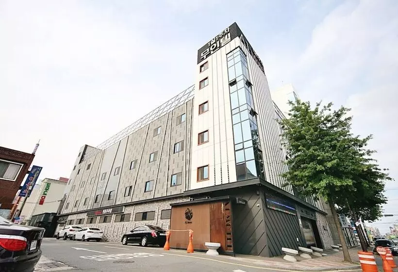 Motelli The Godfather Of Jukdo Market In Pohang