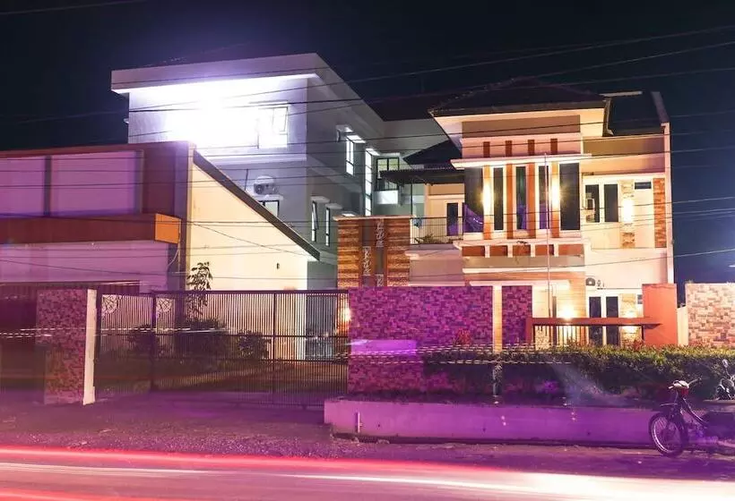 ペンション Wale Langowan