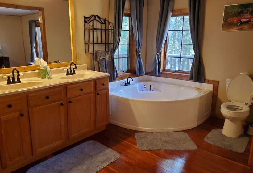 Snyder S Knob Bed And Breakfast