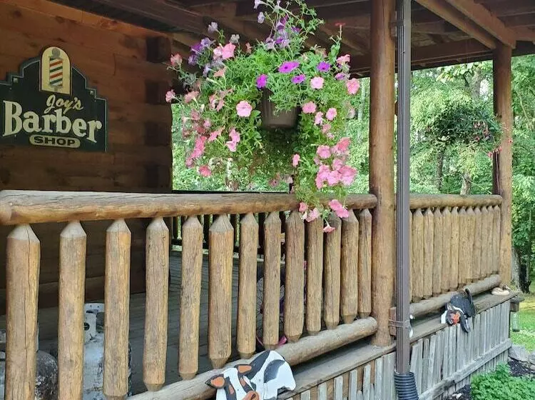 Snyder S Knob Bed And Breakfast