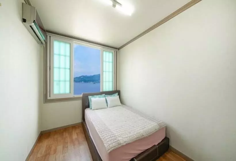 Suncheon Jeonmangjoeungot Pension