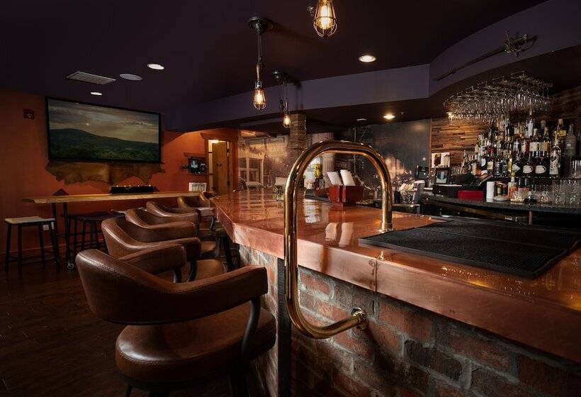 The Horton Hotel And Rooftop Lounge