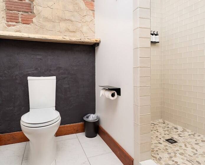 The Horton Hotel And Rooftop Lounge