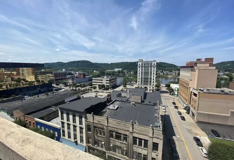 The Mclure Hotel And Conference Center