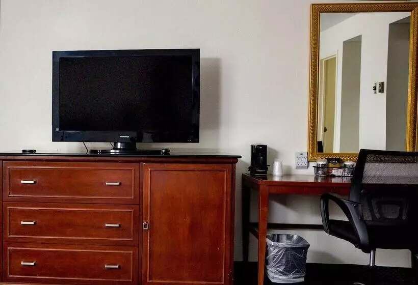 The Mclure Hotel And Conference Center