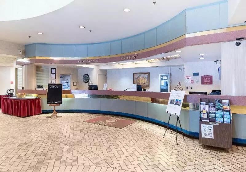 The Mclure Hotel And Conference Center