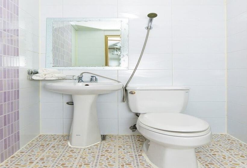 Gapyeong Namiseom Seomnaru Pension