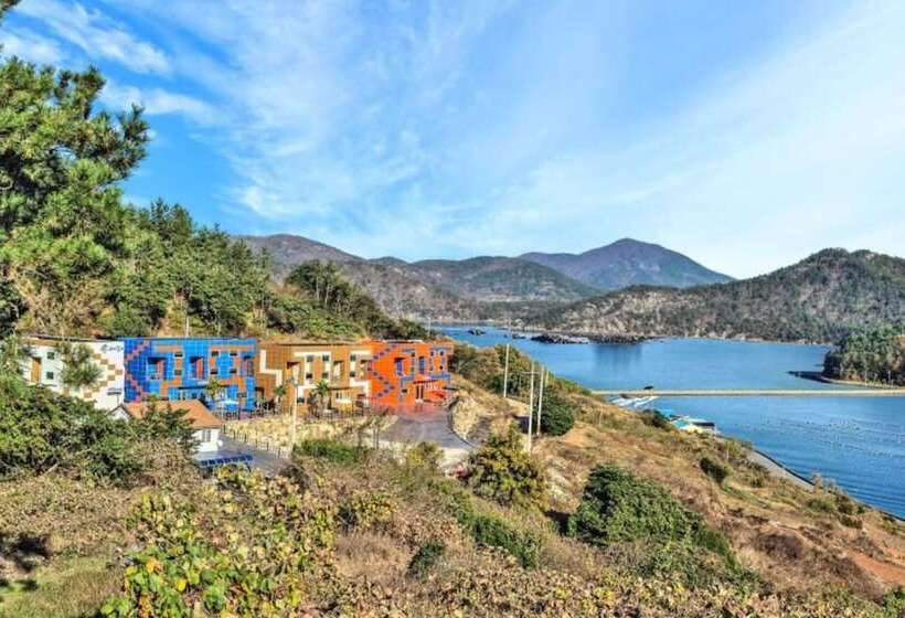 Goheung Hue Shangrila Pension