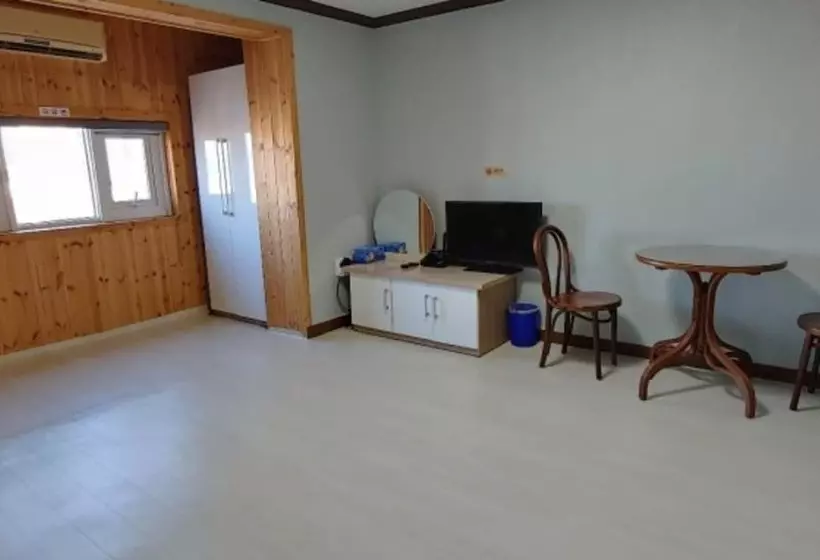 Goseong Jaeil Pension