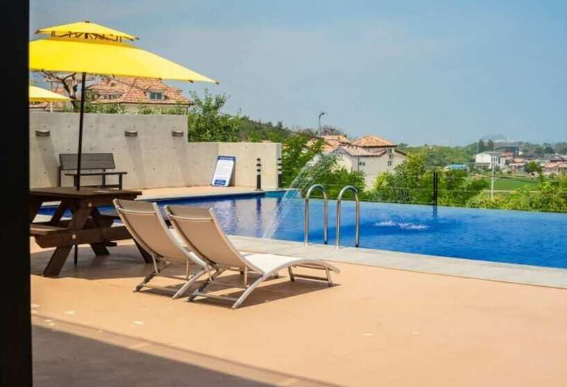 Goseong Morning View Pension