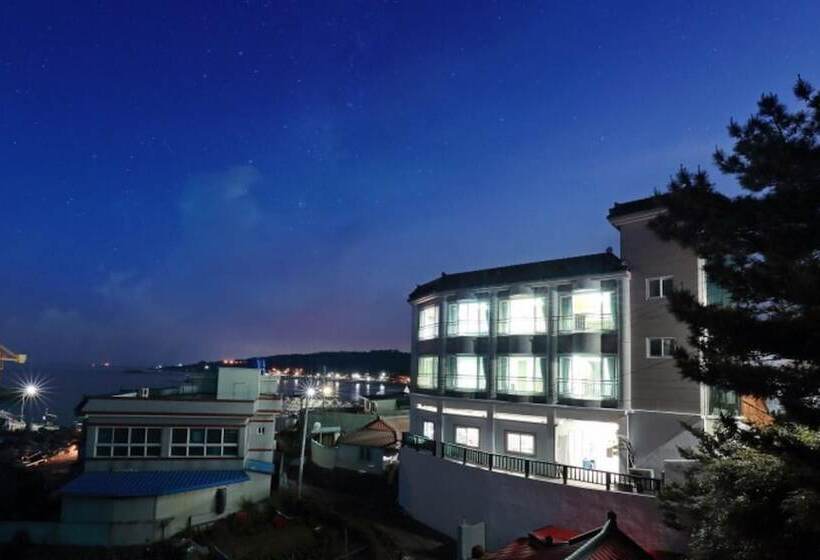 Gyeongju Marimo Pension