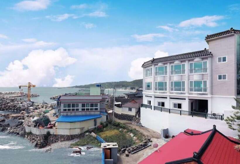 Gyeongju Marimo Pension