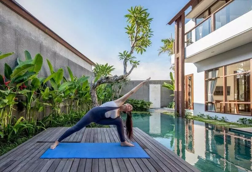 Hotelli Agrapana Beach Villa