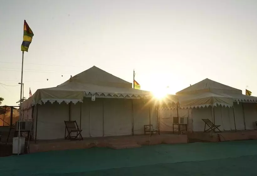 Hotelli Hanuwantiya Tent City Jal Mahotsav