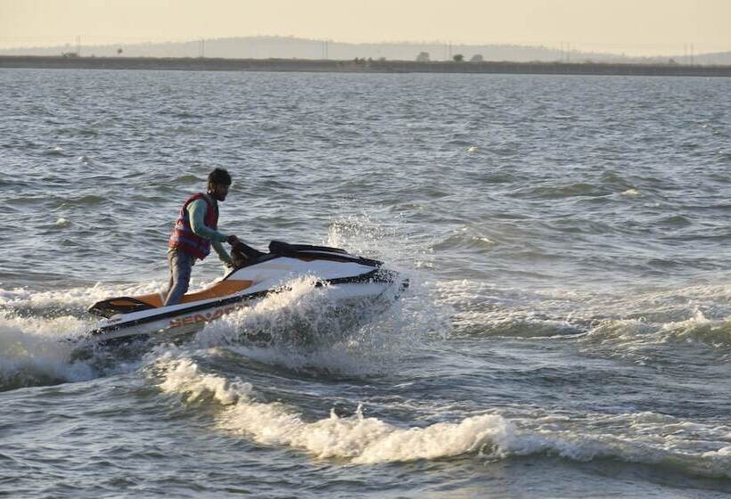 酒店 Hanuwantiya Tent City Jal Mahotsav