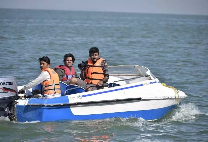 Hotelli Hanuwantiya Tent City Jal Mahotsav