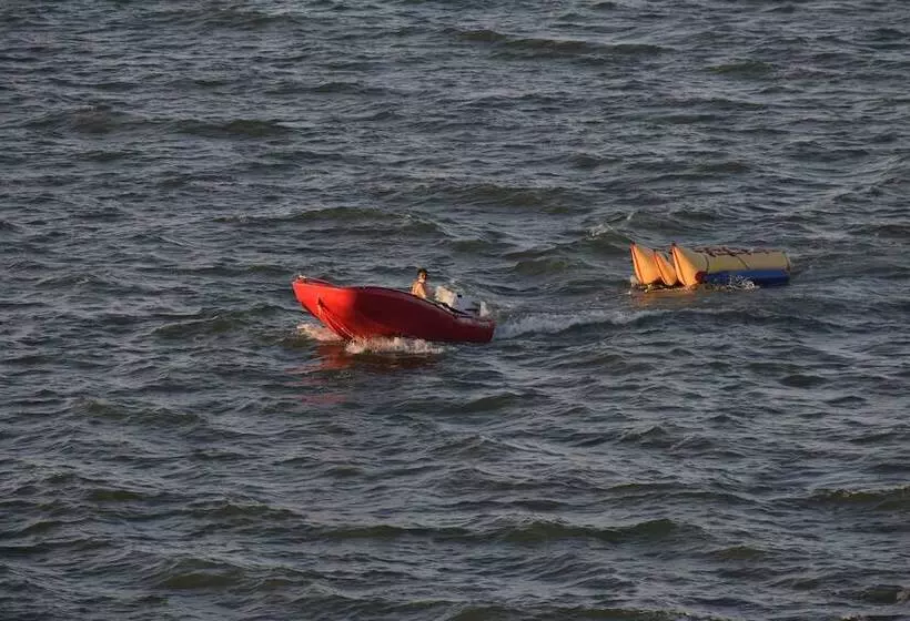 Hotelli Hanuwantiya Tent City Jal Mahotsav