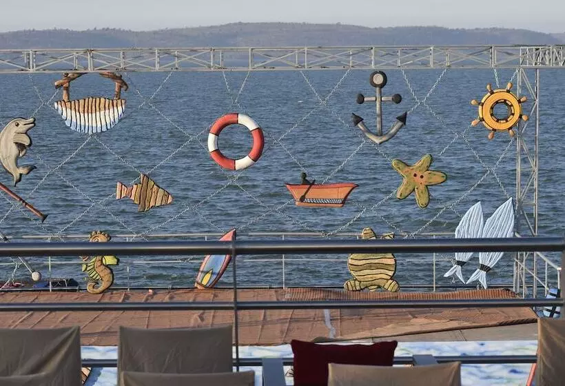 Hotelli Hanuwantiya Tent City Jal Mahotsav