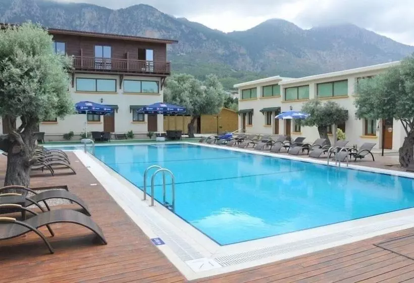 Hotelli Olive Paradise Holiday Village