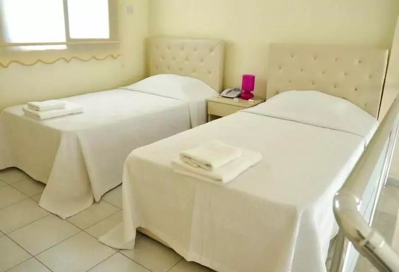 Hotelli Olive Paradise Holiday Village