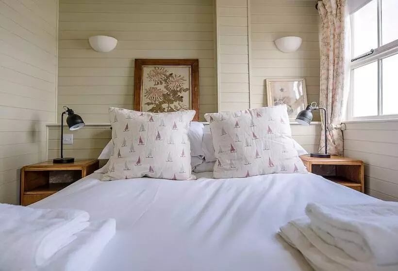 Hotelli The Boathouse, Felixstowe Ferry