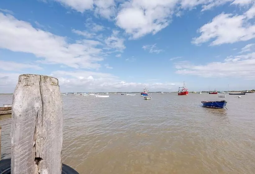 Hotelli The Boathouse, Felixstowe Ferry