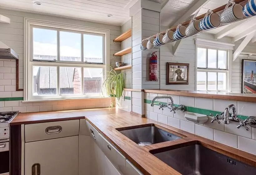 Hotelli The Boathouse, Felixstowe Ferry