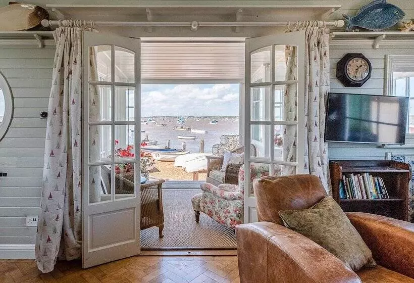 Hotelli The Boathouse, Felixstowe Ferry