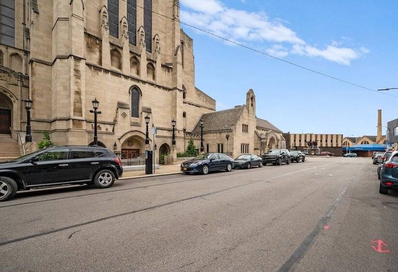 فندق The Maverick By Kasa