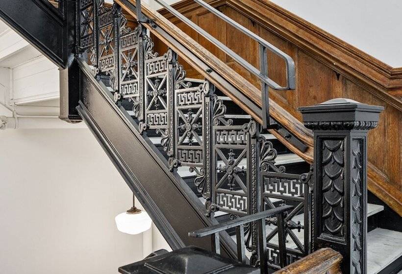 فندق The Maverick By Kasa