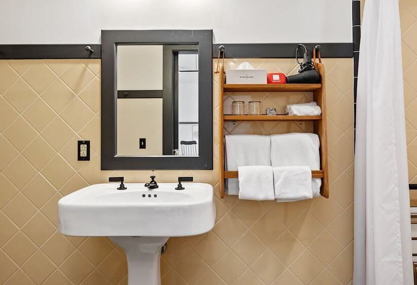 فندق The Maverick By Kasa