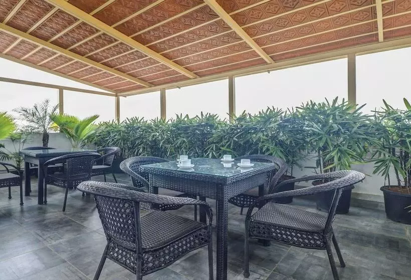 هتل Treebo Premium Raj Vista Global Village