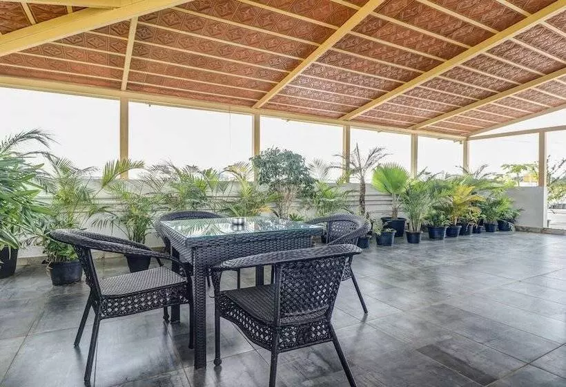 هتل Treebo Premium Raj Vista Global Village