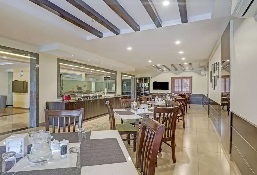 هتل Treebo Premium Raj Vista Global Village