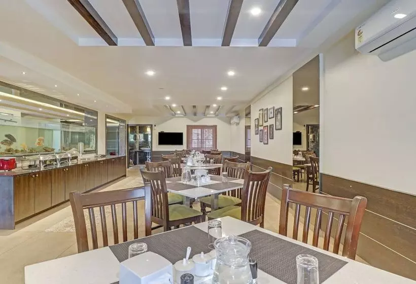 هتل Treebo Premium Raj Vista Global Village