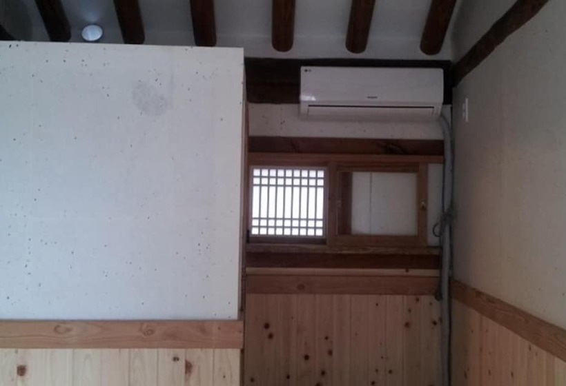 Jeonju Moheon Hanok Pension