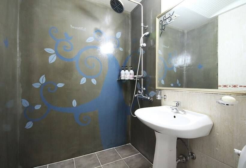 מוטל Changwon Sangnamdong Soo