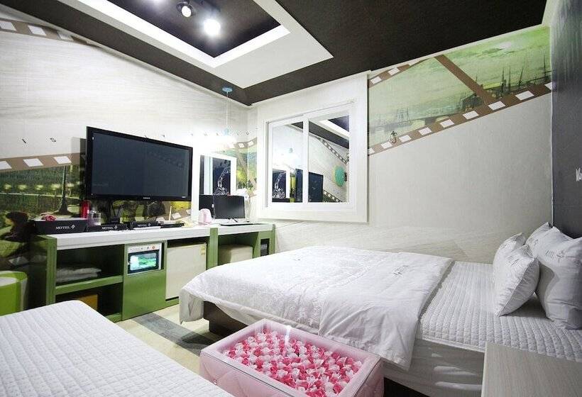 מוטל Changwon Sangnamdong Soo