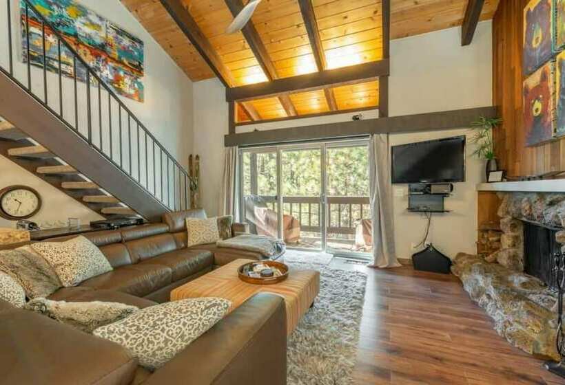 North Lake Blvd Criterion 3 Pinegrove