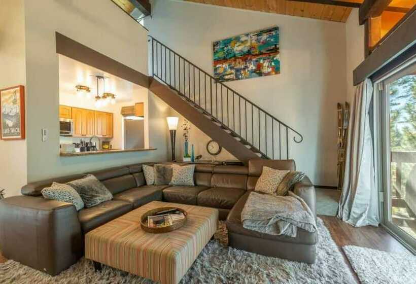 North Lake Blvd Criterion 3 Pinegrove