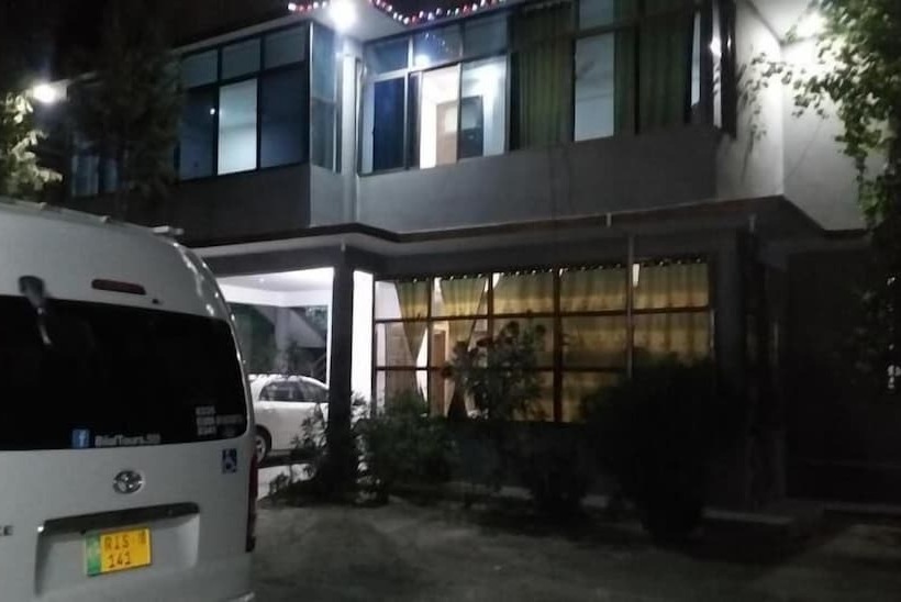 پانسیون Alpine Pasture Guest House Gilgit