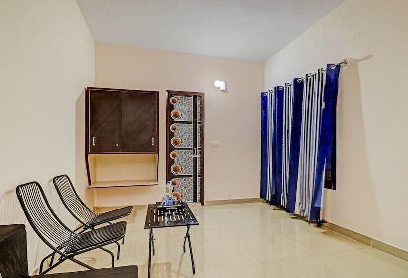 Pensjonat Itsy By Treebo Divine Inn